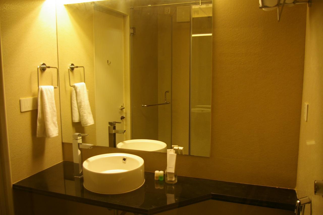 Roseline Suites บังกาลอร์ ภายนอก รูปภาพ